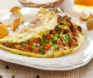 Omlet z kurkami: łatwy przepis