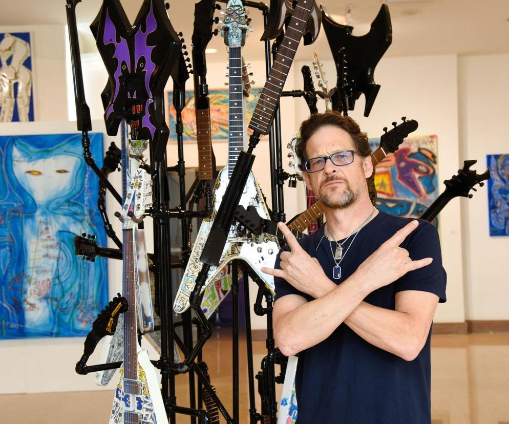 Jason Newsted sprzedaje gitary z czasów w Metallice! Ponad 60 wioseł na sprzedaż