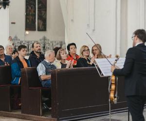 Koncert ku pamięci Pawła Adamowicza. Niezapomniany duet w Bazylice Mariackiej 