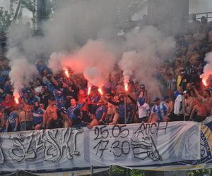 Korona Kielce - Ruch Chorzów. Zdjęcia kibiców na Suzuki Arenie