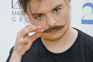 Wiktor Dyduła zgolił wąsa!