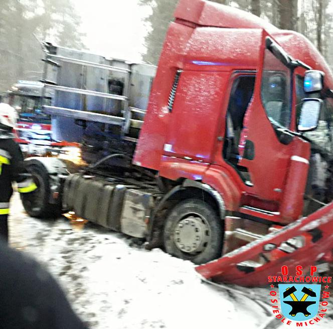 Tragedia na drodze Starachowice Rzepin. Nie żyje 34-letnia kobieta.