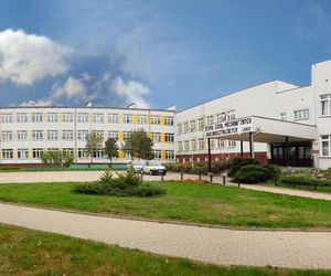 Strzały w szkole. 15-latek został postrzelony przez kolegę. Ma rany głowy i łydki