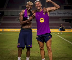Lewandowski kopie jak Van Damme