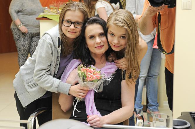 Julia Wróblewska z mamą Anną i siostrą Oliwią