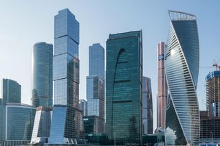 Polskie drapacze chmur. Jaki wieżowiec dziś góruje nad krajem?