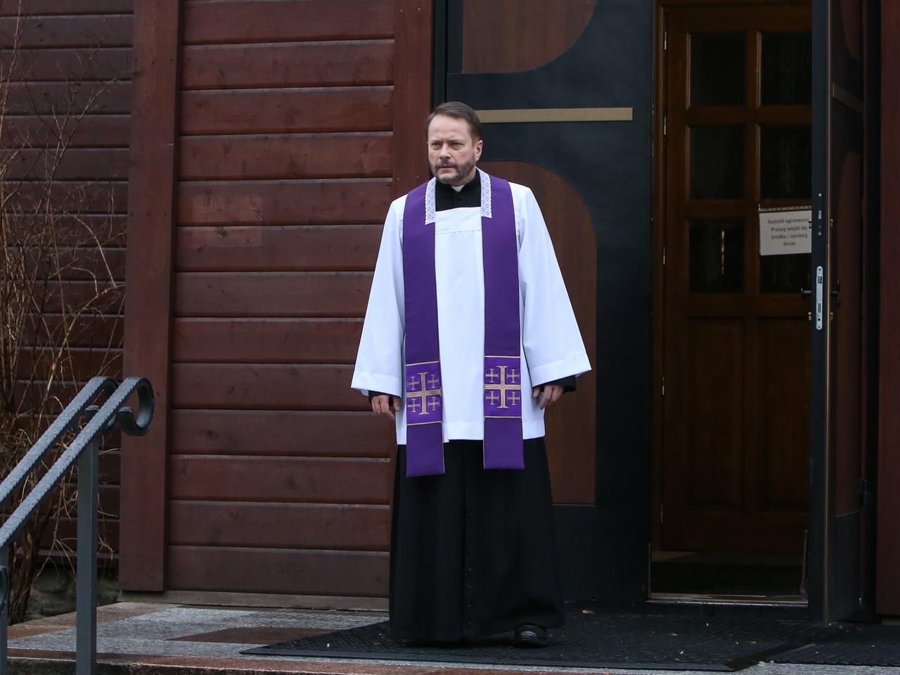 Ojciec Mateusz 22 sezon odcinek 287 - opis, streszczenie: Chrzestny