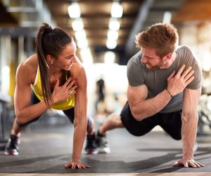Trening obwodowy w domu i na siłowni - plany treningowe