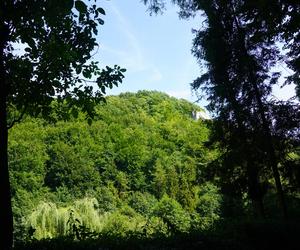 Najpiękniejsza dolina blisko Krakowa. To miejsce idealne na wakacyjną wycieczkę w ciszy i spokoju