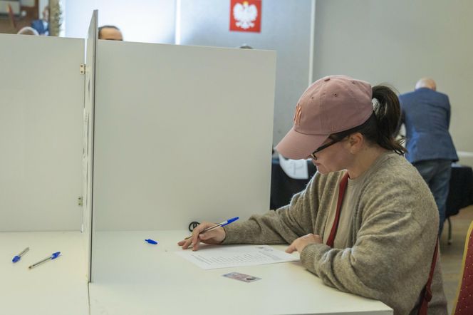 Polskie wybory prezydenckie. Wyborcy głosują w Londynie