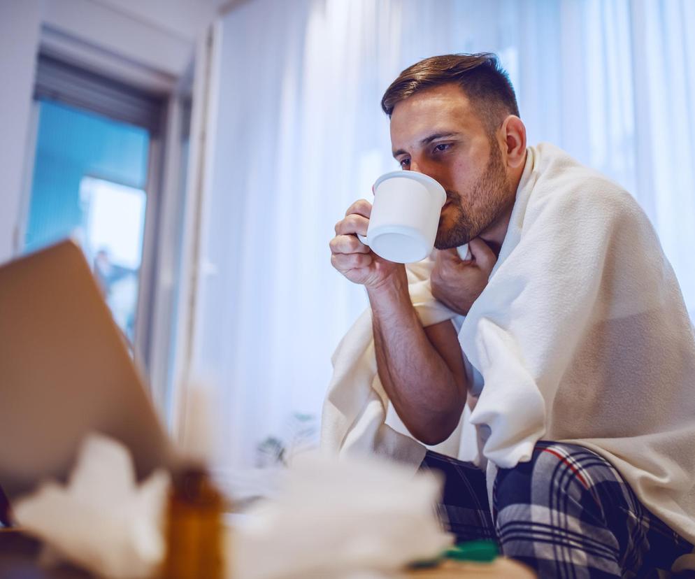 Doktor Google czy ChatGPT? Specjaliści sprawdzili, kto doradzi lepiej