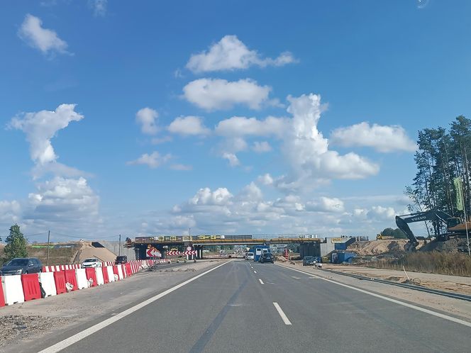 Niedaleko Białegostoku nowa droga pnie się w górę! To kolejny odcinek S19 na Podlasiu