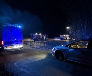 Śmiertelny wypadek pod Warszawą. Nie żyje młody mężczyzna, trzy osoby ranne. Byli pod wpływem