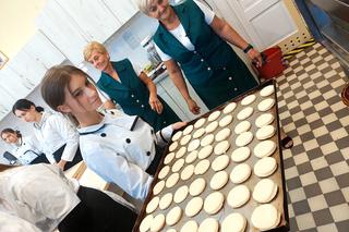 Warsztaty robienia prołzioków pod okiem KGW Joniny