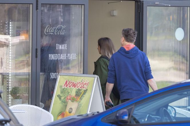 Damięcki i Schejbal wiją wspólne gniazdko? Noszą ciężkie kartony