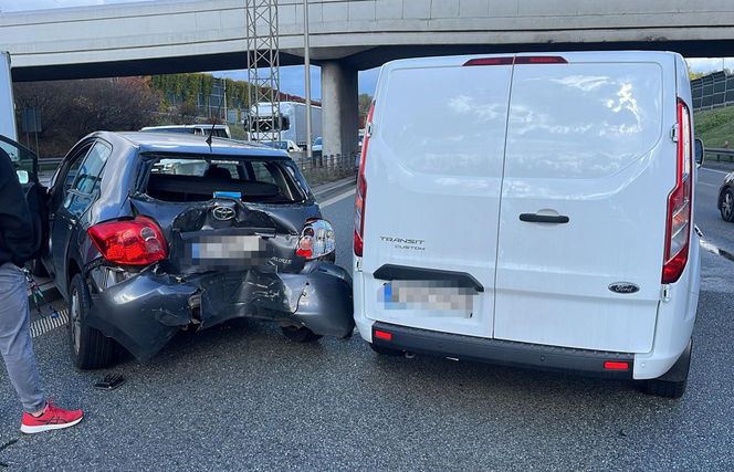 Wypadki z furgonetkami przy lotnisku i na S8