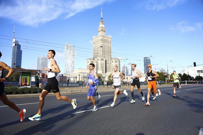 Uczestnicy 46. edycji Nationale-Nederlanden Maratonu Warszawskiego