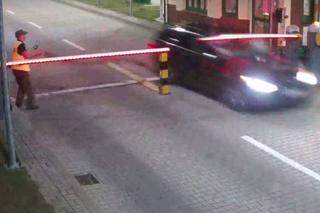 Dwa auta staranowały szlaban na przejściu granicznym w Grzechotkach. Nagranie trafiło do sieci!