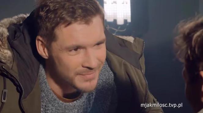 M jak miłość. Marcin (Mikołaj Roznerski) w więzieniu