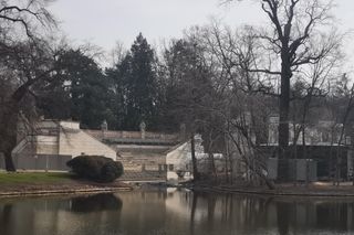 Remont Amfiteatru w Łazienkach Królewskich