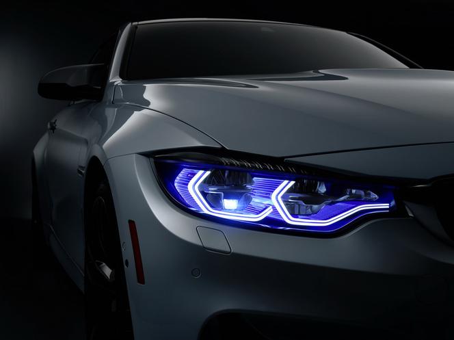 BMW M4 Concept Iconic Lights