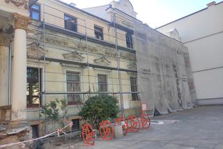 Remont frontu budynku Miejskiej Biblioteki Publicznej