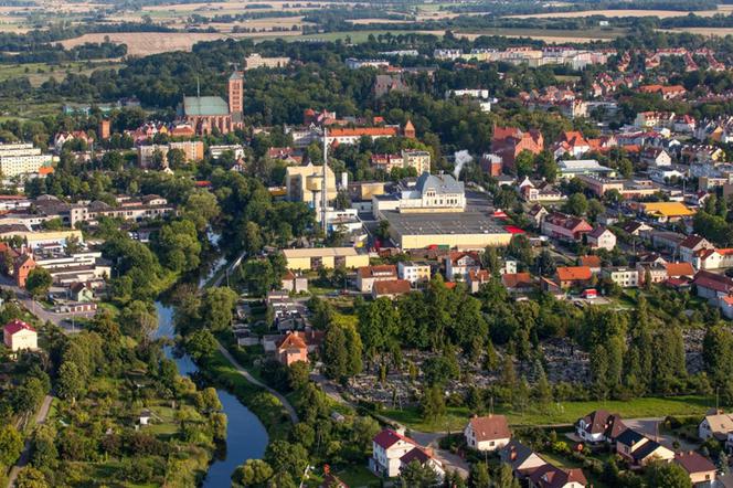 Braniewo z lotu ptaka. Jak wygląda jedno z najstarszych miast w Polsce? Zobacz ZDJĘCIA!