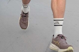 ASiCS Gel-Cumulus 27