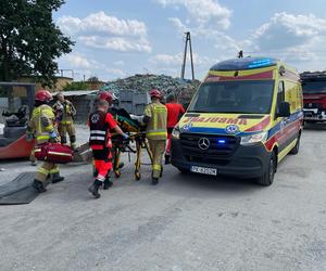 Maszyna wciągnęła rękę młodej kobiety! Makabryczny wypadek w Gołuchowie