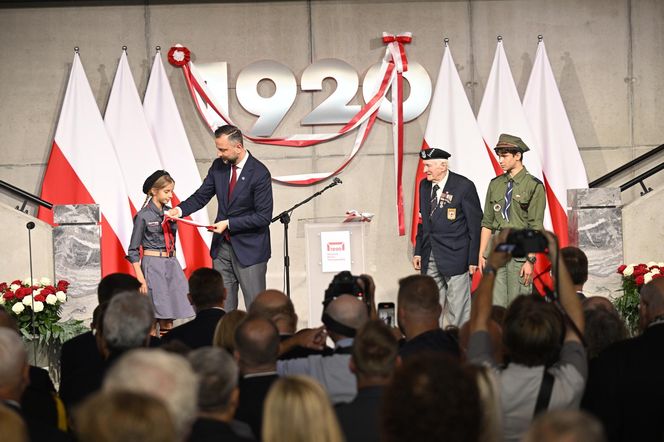 Muzeum Bitwy Warszawskiej. Pierwsze zdjęcia ze środka