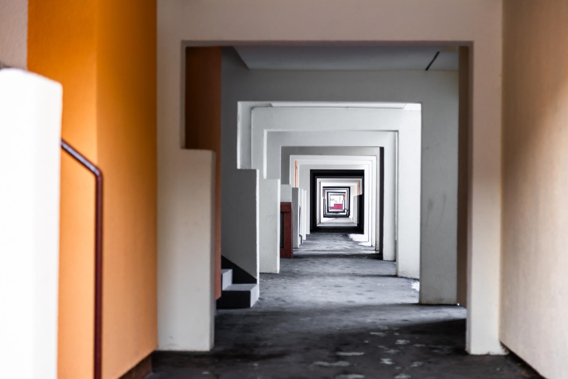 Przyczółek Grochowski - zdjęcia warszawskiego Pekinu. Zobacz, jak wygląda najdłuższy blok w Polsce