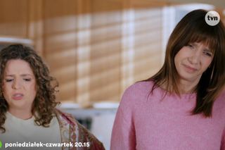 Na Wspólnej odc. 4086. Basia (Grażyna Wolszczak), Ada (Nikola Czarniecka)