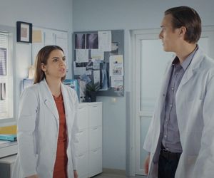 M jak miłość, odcinek 1850. Olek (Maurycy Popiel), Aneta (Ilona Janyst)