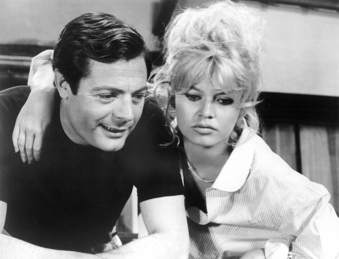 A VERY PRIVATE AFFAIR, (aka VIE PRIVEE), Marcello Mastroianni, Brigitte Bardot, 1962