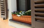 Parapet z miejscem na doniczkę 