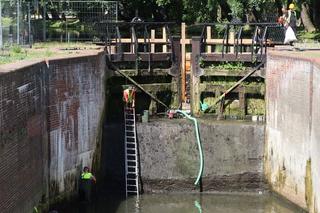 Trwa remont zabytkowych śluz na Starym Kanale Bydgoskim. Chcieli go mieszkańcy 