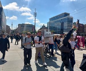Korowód studencki rozpoczyna Juwenalia Śląskie 2025 w Katowicach