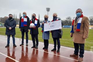 Pomorzanin Toruń ma nowego sponsora. Podpisanie umowy na Stadionie Miejskim