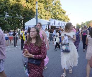 Fani Taylor Swift w drodze na Stadion Narodowy. Koncert N1 1.08.2024