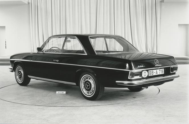 Mercedes-Benz W114 Coupe