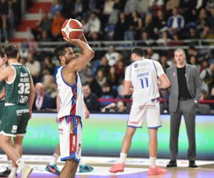 Arriva Lotto Twarde Pierniki Toruń - Legia Warszawa, zdjęcia kibiców i zawodników z meczu Orlen Basket Ligi