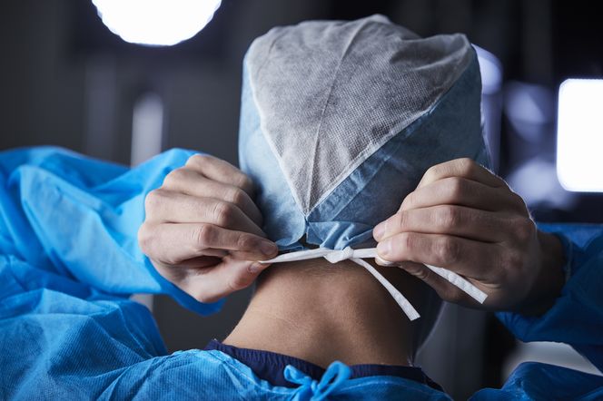 Przez pomyłkę amputowali mężczyźnie penisa. Teraz chirurg stanie przed sądem