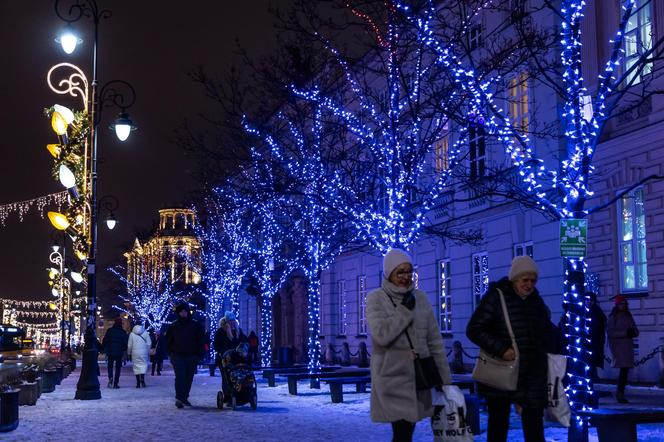 Iluminacja świąteczna 2023 w Warszawie - zdjęcia