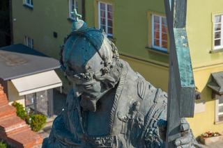 Tak wygląda pomnik  króla Zygmunta III Wazy. Co za widok!