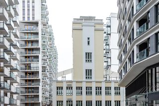 Dawna wieża ciśnień fabryki karabinów na Woli w Warszawie