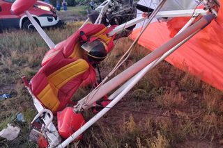 Motolotnia runęła na ziemię. Pilot w stanie ciężkim