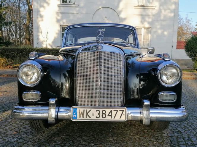 Rządowy Mercedes-Benz 300d Adenauer na sprzedaż