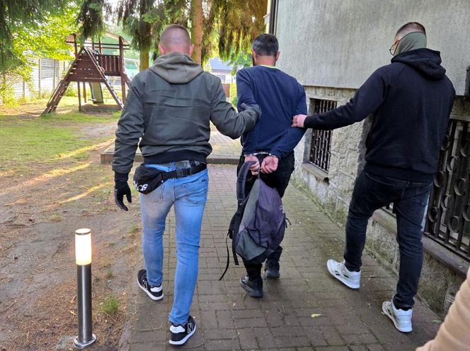 Ogólnopolska akcja policji. Tysiące funkcjonariuszy, ponad 1500 zatrzymanych. Zdjęcia z działań