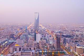 Atak rakietowy w Arabii Saudyjskiej tuż przed GP Formuły 1. Kłęby dymu