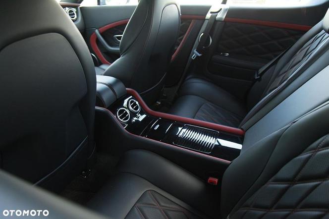 Kuba Wojewódzki, Bentley Continental GT Speed